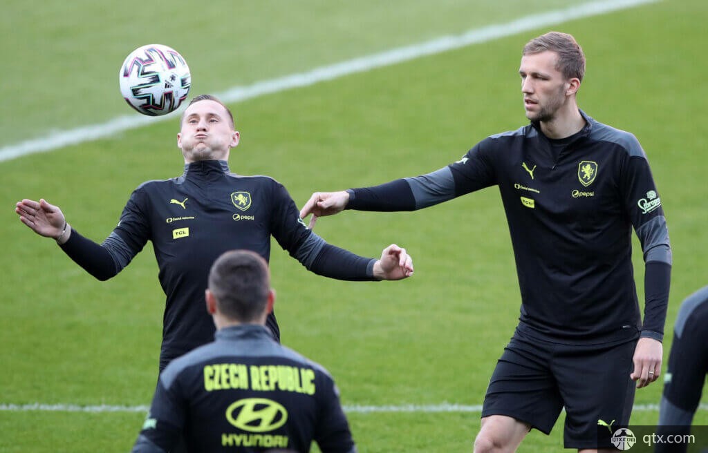 她在比赛中 她在比赛中