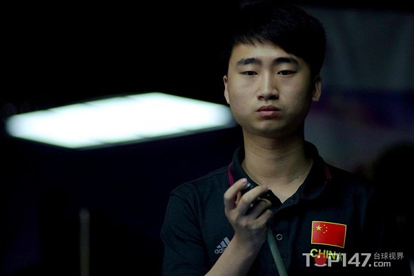 形成中场 形成中场