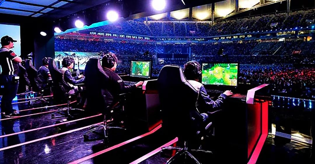 卡位战中屡 卡位战中屡